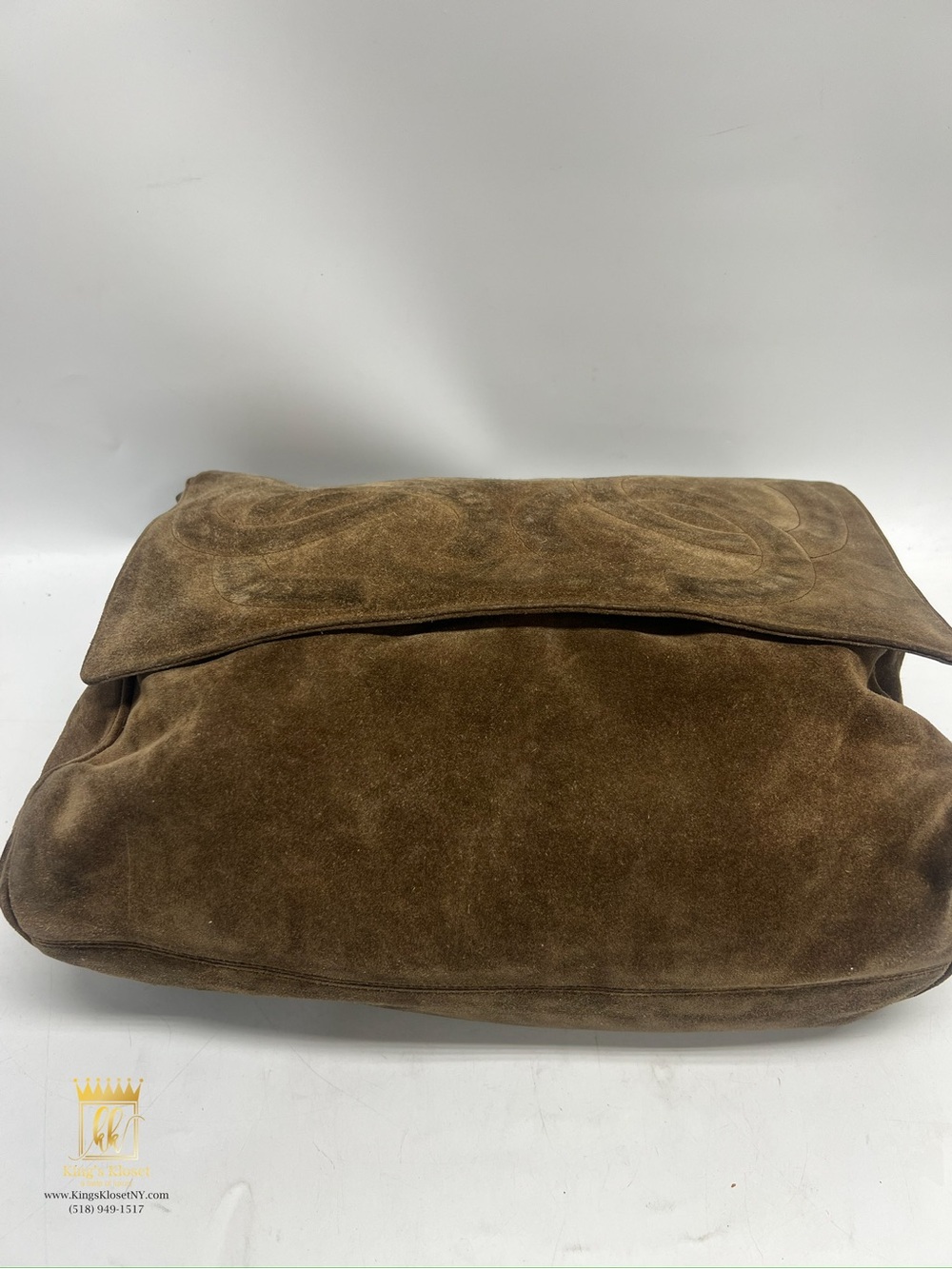 Chanel Suede Messenger Bag - Picture 6 of 16